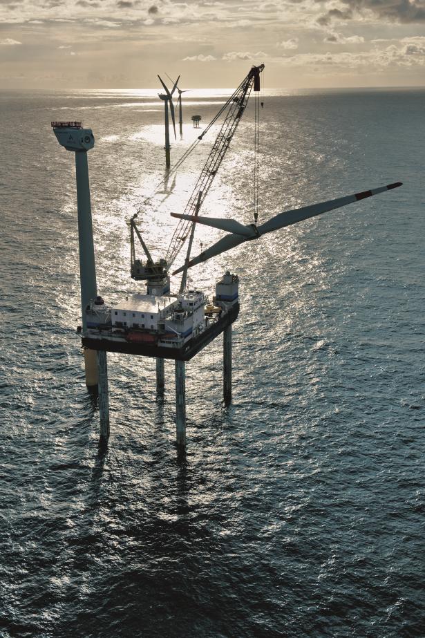 2 German Offshore Wind Energy Foundation Stiftung OFFSHORE-WINDENERGIE o Founded in 2005 as an independent, non-profit organisation to promote the utilization and research of offshore wind in Germany