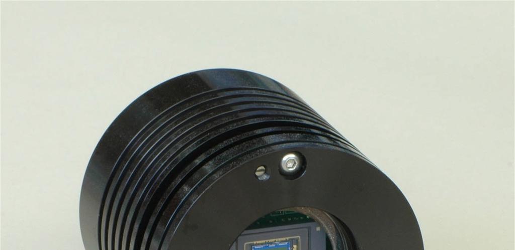 The SXVR-H674C colour CCD camera Thank you for purchasing a Starlight Xpress CCD camera.