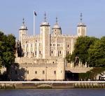 THE TOWER OF LONDON The Tower of London was constructed by q Queen Elizabeth I q William the Conqueror q Sir Norman Foster. Where was William from?