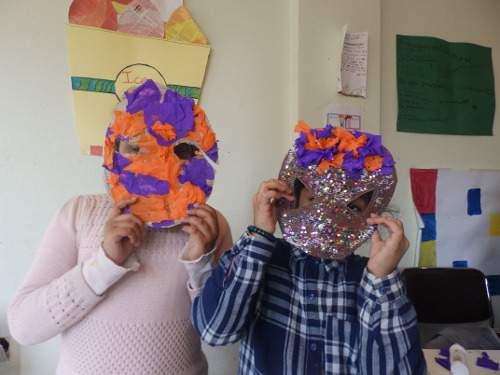 Carnival masks: F E B R U A R Y 2 0 1 7 In the carnival period we want to create with kids carnival masks. We leave them the choice of the subject of the masks. The masks could be also abstract.