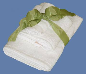 0#, Poly-Cotton Blend Size: 16X27 Our Premium line of super soft 86/14 poly cotton blend with a cam border gives you a domestic feel with a closer to import price Wash Cloths Item #05121210 1.