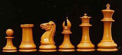 2.3 Form, style of pieces Recommended for use in FIDE competitions are pieces of Staunton style.