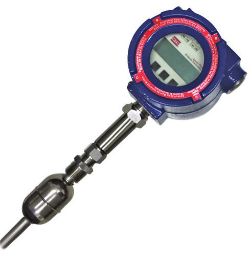 to meet most process application conditions. The Level Plus Model MR transmitter provides 3-in-1 measurement using one process opening for product level, interface level, and temperature measurements.