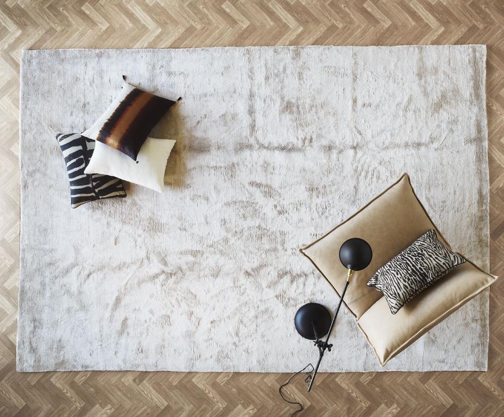 WHAT IS DIS? WE ARE DIS! Several of our rugs have been developed in collaboration with DIS Inredning, including Cosmou, Northern Light and Damask.