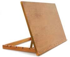 45 1 1 Metal Sketching Easel with Bag - (Group A) A superb quality metal sketching easel with bag complete with adjustable canvas supports and telescopic legs.