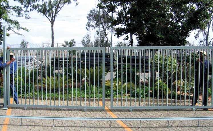 Sliding Gates Diamond Mesh Gates Sliding gates are manufactured to customers requirements.