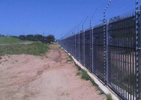 Electric Fences Piggyback Other Security Fences Diamond Mesh Piggy Back Electric fence: A piggy back