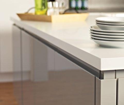 Certain units, such as pull-out larders, appliance doors and magic corner units require a handle.