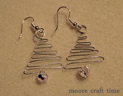 Repeat the process for the second earring, eyeballing to try to keep the tree the same width as the first.