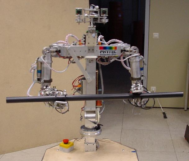Control strategies for the coordinated motion of the whole humanoid robot (platform, torso, arms and head) are also required for the successful execution of complex manipulation tasks.
