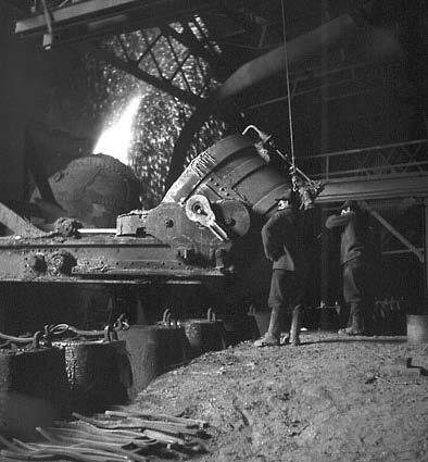 --- The Industrial Revolution --- D. The Impact of Mechanization: Increased Production 1. Steel: 13 tons - 1860 5,000 tons - 1890 2.