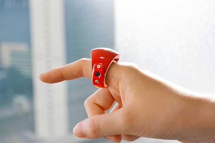 The ring shaped terminal can be used to write words in the air without holding anything in