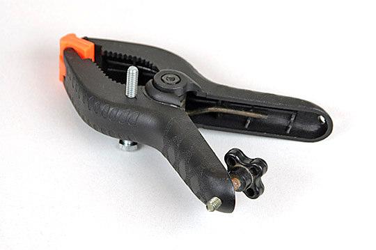 Figure 13.8 Here s the Bogen Superclamp attached to the leg of a tripod.