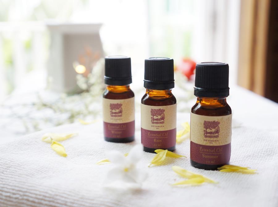 Season Inspired Set The essential oil items from season inspired collection encompass the scent selected