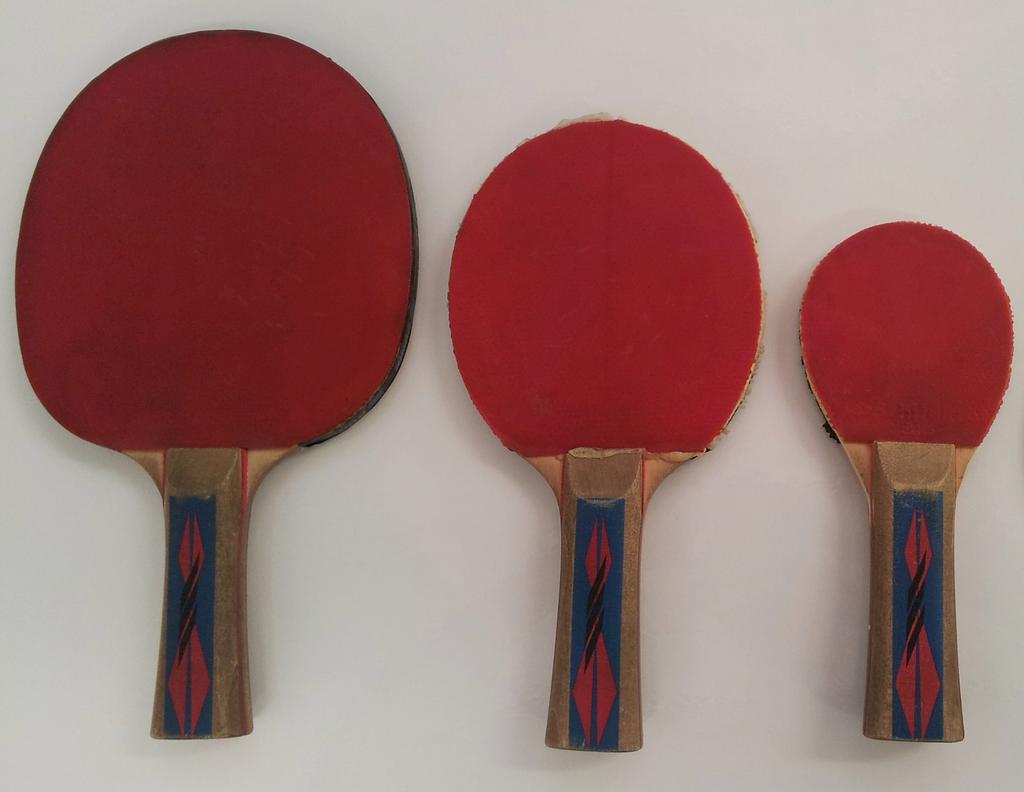 Figure 5.4: Case study 2. Bat adjustment design. Regular table tennis bat (left), 50% head size (middle), 25% head size (right) 100 Min.