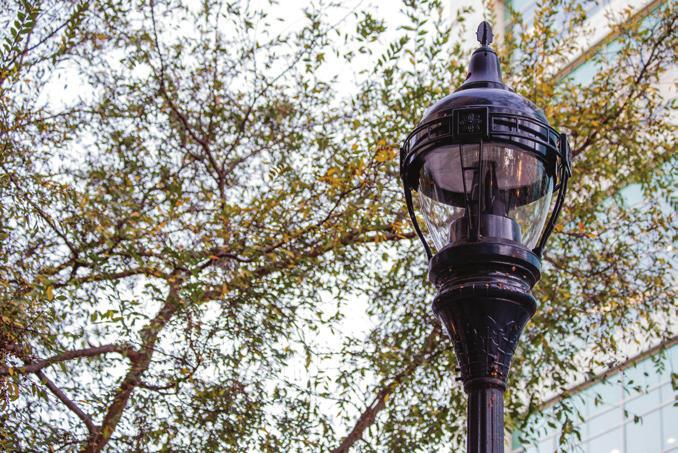 O P E R AT I N G I M P A C T GE s Evolve LED Avery StreetDreams Post Top lighting fixtures, equipped with the LightGrid Outdoor Wireless Control System, will replace approximately 3,000 high pressure