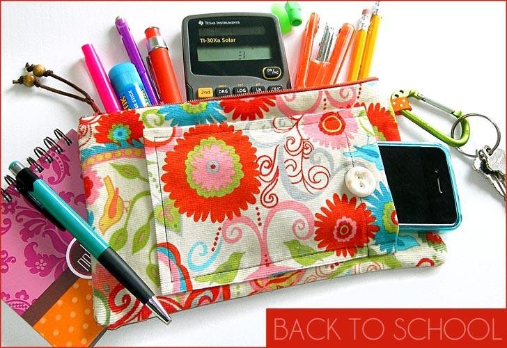 Published on Sew4Home Back to School: Zippered Pencil & School Supplies Case Editor: Liz Johnson Friday, 20 August 2010 9:00 I have a wooden pencil box that has been a fixture on my desk since grade