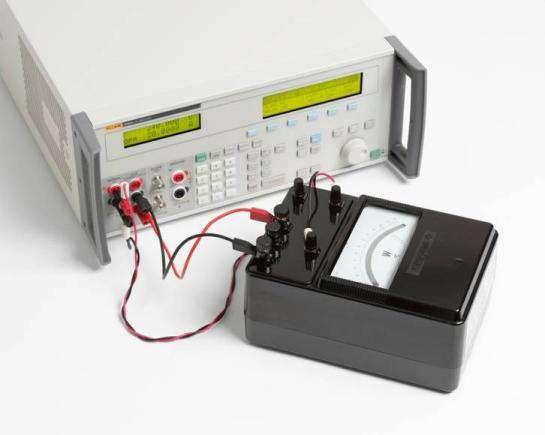 Power Calibration Simultaneously generates voltage and currents up to 1000 V and 20 A.