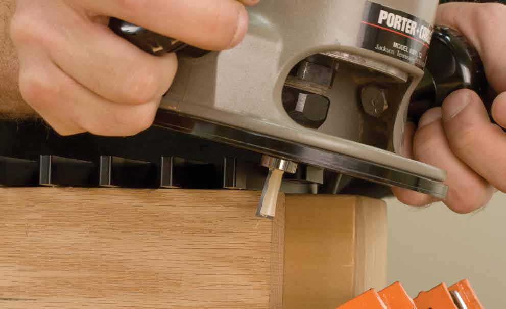 Caution: To prevent damaging your dovetail jig while router is turned on - Do not tip the router, always keep the router flat on jig.