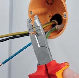 1 5 and 2 5 ² > with diagonal cutters for cutting and triing conductors, wires, small screws and nails