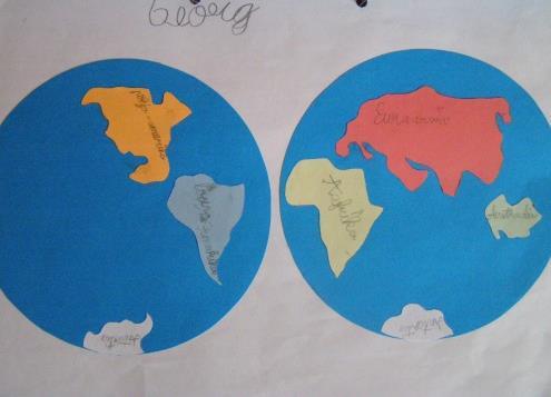 Mandrid poolkerade kaardil Õpetaja jagab igale õpilasele lehe koos mandrite kujutistega.