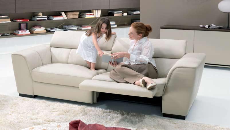 The Science of Comfort The Natuzzi Group s commitment to combine beautiful styling with great seating comfort Each Natuzzi Group design is individually engineered and tested for maximum seating