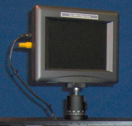 1) MACHINE PART Turn on the screen above the Eyetracker.