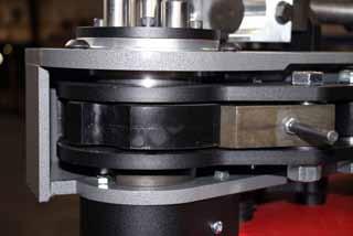 Loading a Round Tube/Pipe Die Set Rotate spindle to its start position 1) Retract the ram until it stops moving and then move it forward slightly.