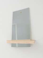 Available in grey, white/green and oak wood. Width (mirror): 13.
