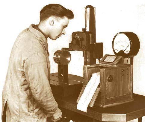 Early Contact Type Instrument Talysurf 1 (1941) Traverse moves in X Stylus moves in Z Pickup with skid datum Manual Column