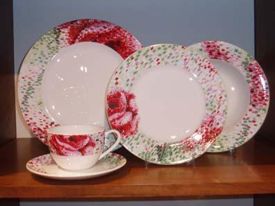 Dishwasher and microwave safe, Modern Butterfly is available as a five-piece place setting, which includes a dinner plate, a salad plate, a soup bowl, a teacup and a tea saucer for a suggested