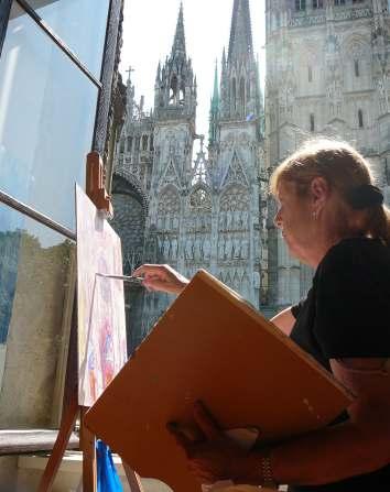 Enthusiasts can discover Claude Monet's techniques and his passion for light and its effect on Rouen Cathedral. Adults and children are looked after by an artist who offers a 2-3 hour course.
