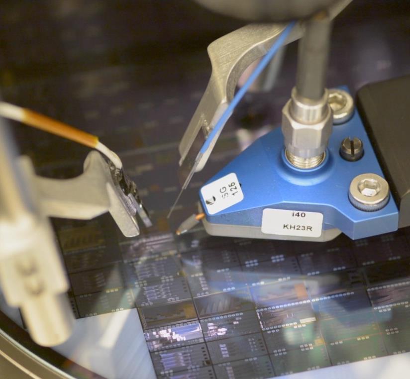 Instrumentation Rack Optical probes MHU Automatic wafer handling