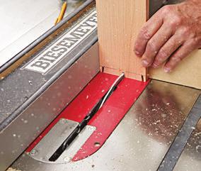 Mark another gauge line on the edges of the drawer sides to guide your handsaw in the next step.