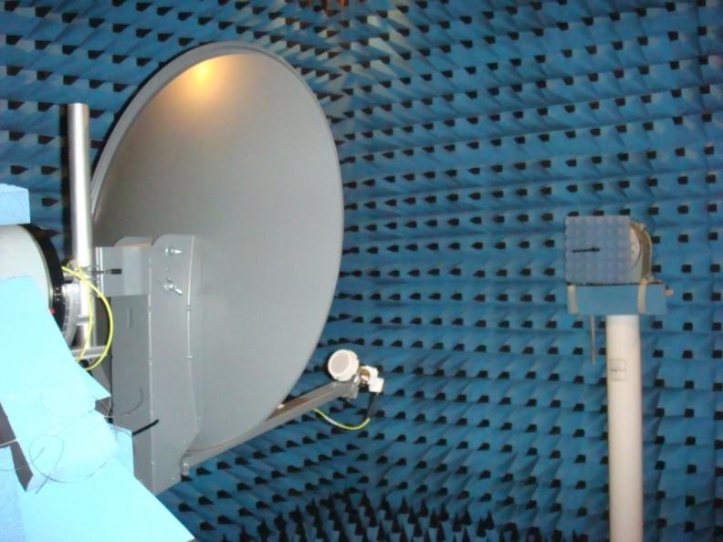 Indoor ranges Two anechoic chambers are available: a smaller one (3.5 x 2.2 x 2.2 m), for far field measurements at higher microwave/ mm-wave frequencies.