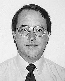 758 IEEE TRANSACTIONS ON INDUSTRIAL ELECTRONICS, VOL. 46, NO. 4, AUGUST 1999 Robert W. Erickson (S 82 M 82 SM 97) received the B.S., M.S., and Ph.D. degrees from California Institute of Technology, Pasadena, in 1978, 1980, and 1983, respectively.
