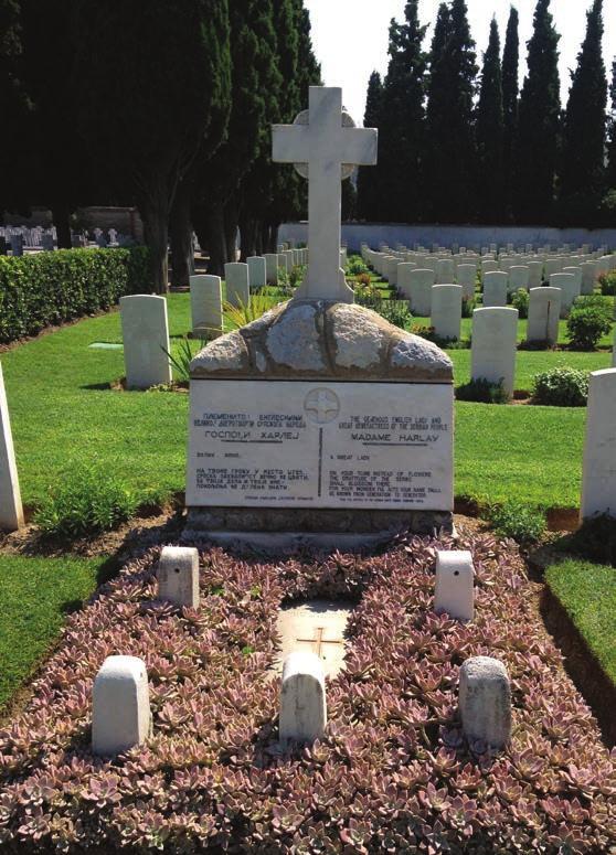 SECTION ONE THE CWGC AND GREECE The Commonwealth War Graves Commission commemorates