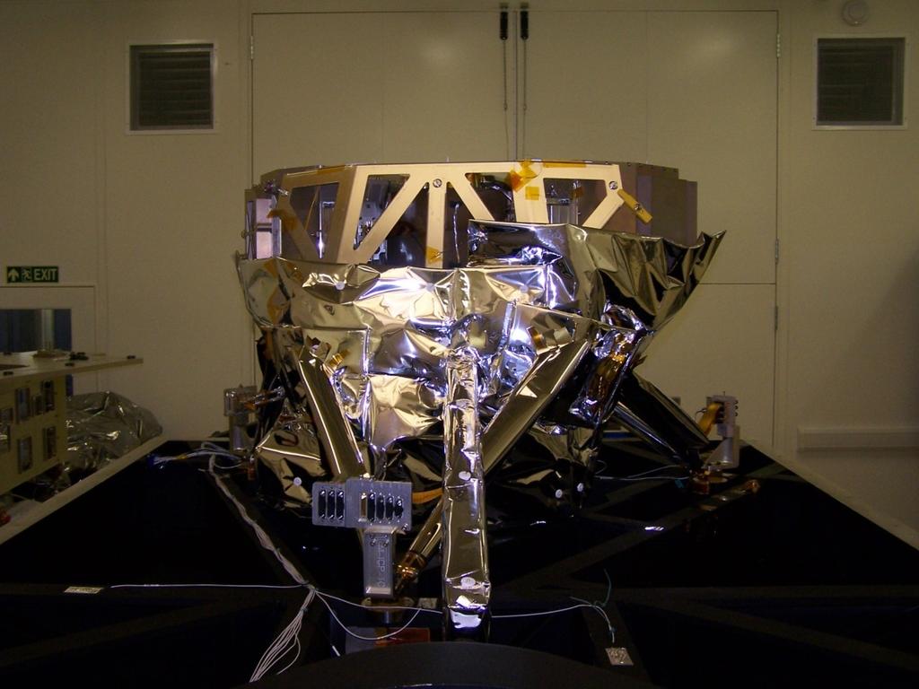 MIRI A 5 to 28 µm imager and spectrometer Flight model systems now being delivered to RAL for integration and testing (late 2010) Delivery to NASA/GSFC in 2011 JWST Launch in 2014 Mission
