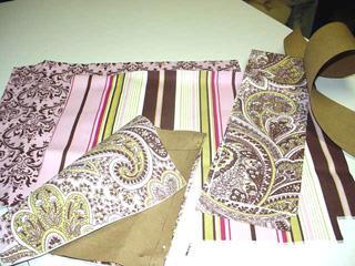 STEP 3.- CUT OUT YOUR TOTE &INTERFACINGS - Cut 2 body pattern pieces from each of two coordinating fabric pieces. Two for the outer shell and two for the inner shell (lining).