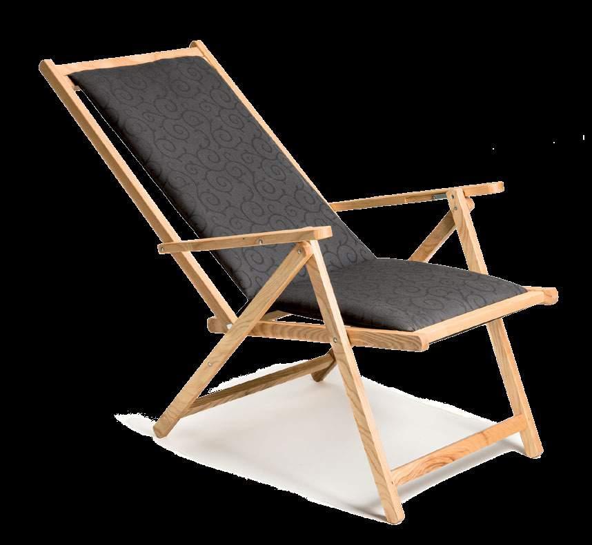 The fabric is easy to insert making the chair suitable for both a summertime outdoor