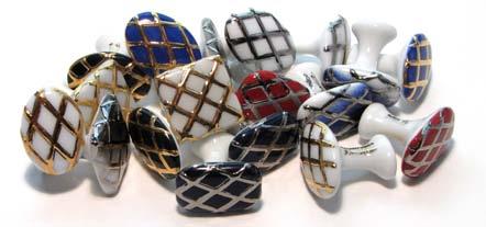 Cage Texture Gold on blue Platinum on red Gold on white Platinum on white Gold on lite grey
