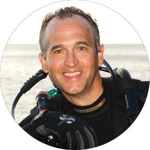 Featuring BRIAN SKERRY A photojournalist specializing in marine wildlife and underwater environments, Brian Skerry has been a contract photographer for