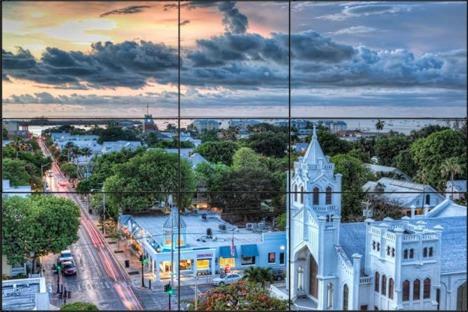 In this photograph, from Key West, I lined up the horizon with the top line of the Phi grid. In my opinion, when you line up the horizon with a rule of thirds grid, the separation is too obvious.
