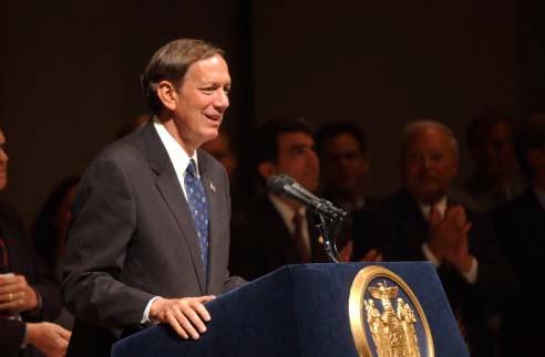 Center of Excellence in Environmental Systems Syracuse is poised to be a National Leader in EQS May 2001: Governor Pataki announces a