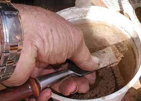 Even when you cool the tool away from the grinder do not remove the finger from its position on the tool.
