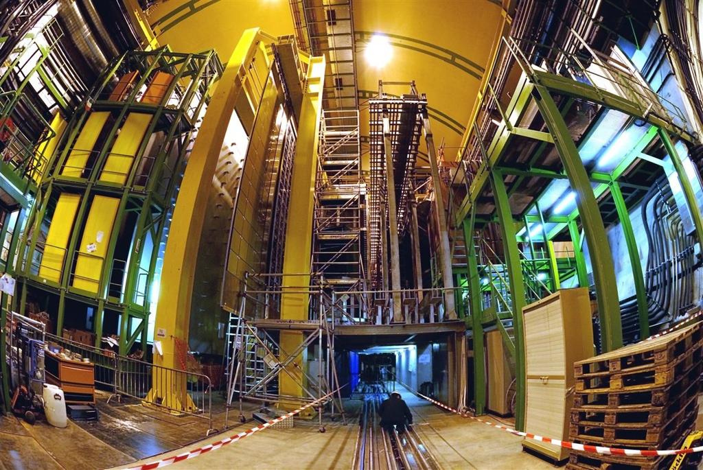 The LHCb experiment Physics motivations High precision experiment: - Devoted to the (indirect) search for New Physics (NP): CP violation and rare decays in the b- and c-quarks