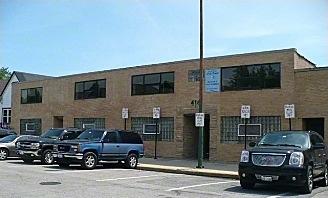 Addison Industrial Corridor Area Location: Lease/Sale 4141 N. Rockwell 7,500 SF Lease: $11.00 gross Brick service-distribution building on Chicago's north side. Stories:1.