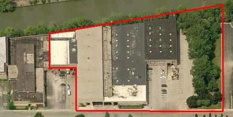 3700 N. Talman Ave. 96,000 SF / on 160,000 SF land Lease/Sale Lease: $5.75 SF gross Sale: $3,950,000 M2-2 4 interior docks-w/levelers 4 exterior docks 3 drive-in doors 12 8-22 ceiling heights.