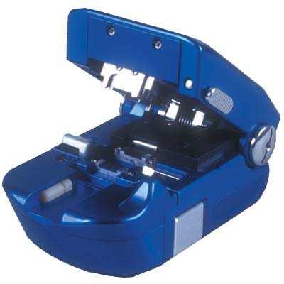 Utilizes an automatic anvil drop for fewer required steps and better cleave consistency.