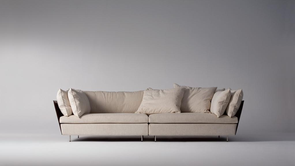LIGHT FIELD 2014 SOFA Design : SHINSAKU MIYAMOTO Frame: Leather covered panels Padding and Cushion: Fabric Feet: Stainless steel The luxurious cushion ensures relaxation, while the striking leather